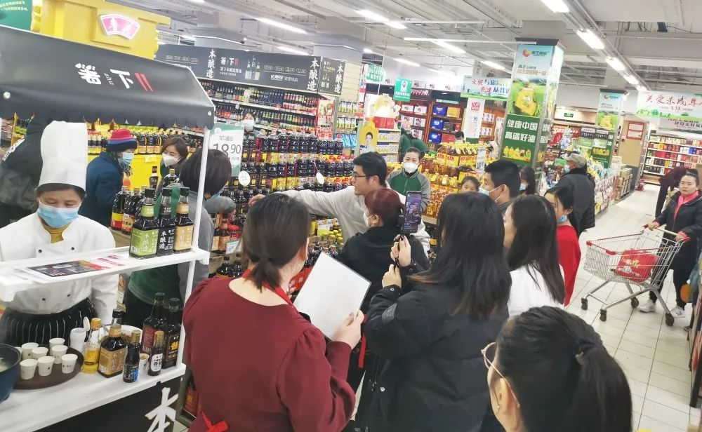 箸下抖音旗舰店携手圣豪超市 线上线下带货齐上阵